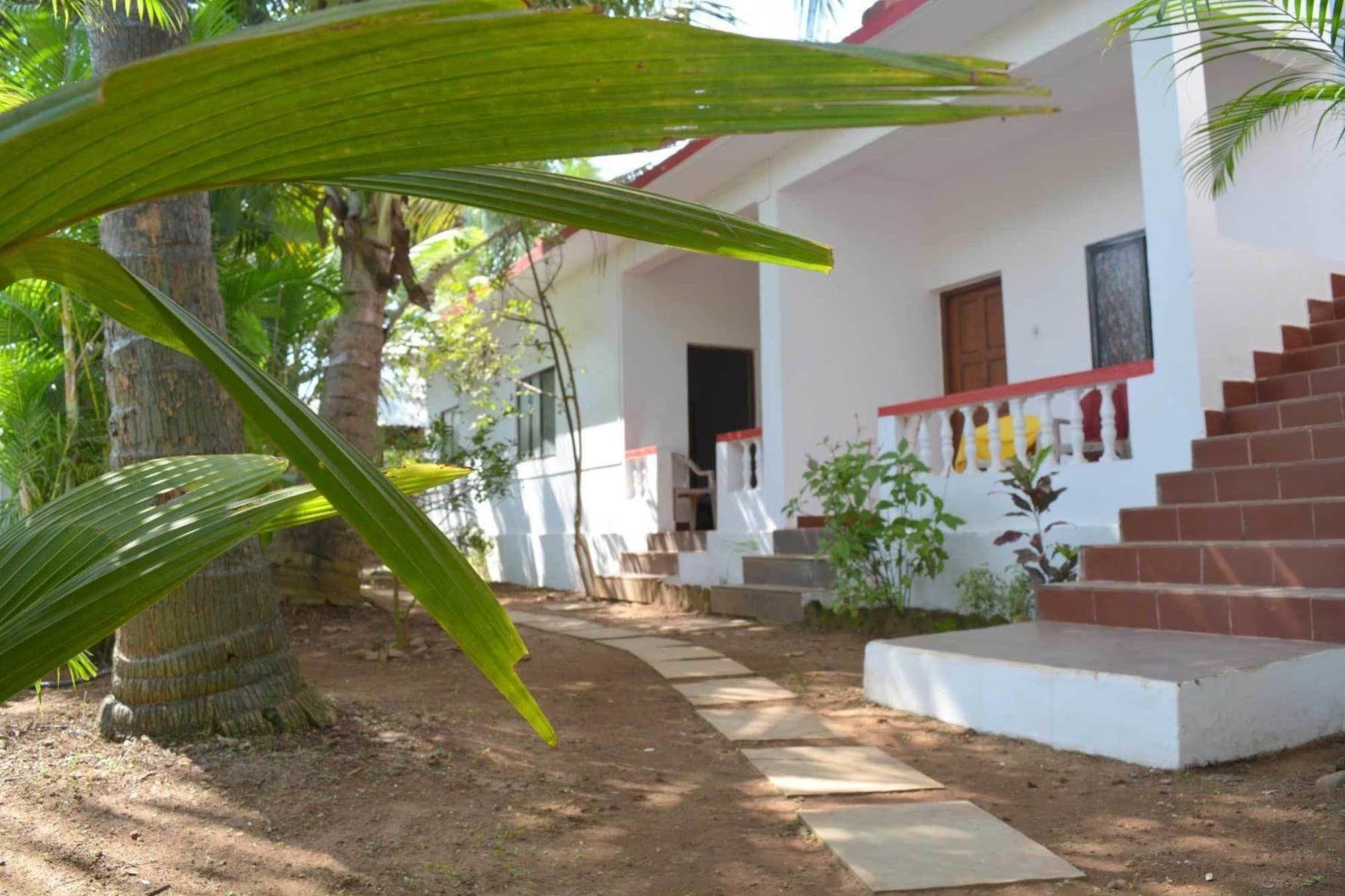 Seaprincess Guesthouse Anjuna Exterior foto