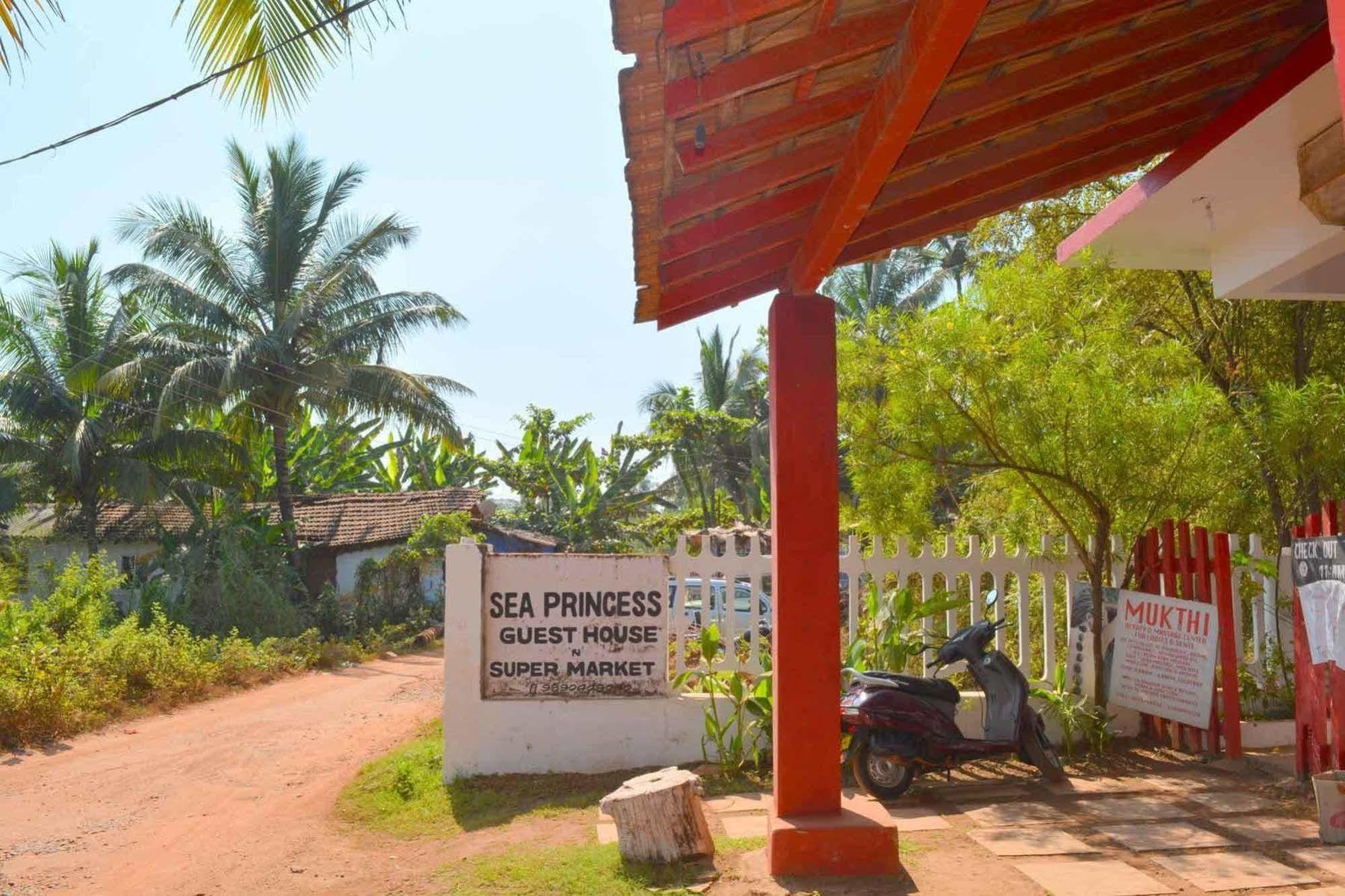 Seaprincess Guesthouse Anjuna Exterior foto